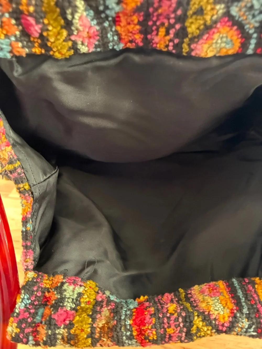 Vintage Tapestry Handbag with Lucite Handles - Picture 6 of 7